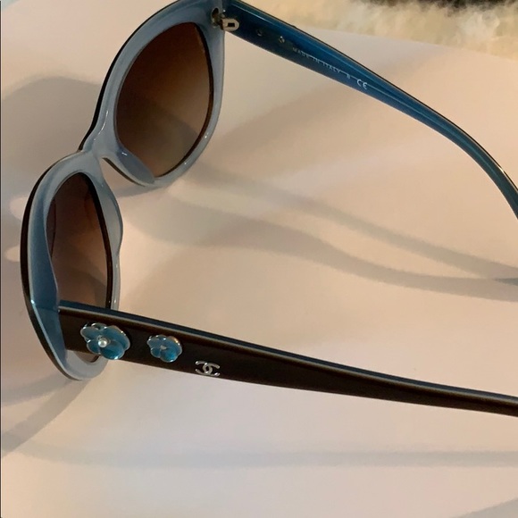 Chanel sunglasses - Picture 2 of 7